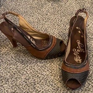 Naughty Monkey size 9 leather cow hair heels